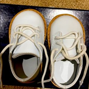 White baby walking shoes